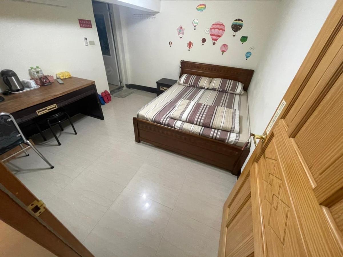 Home Run Homestay Dongyin Экстерьер фото